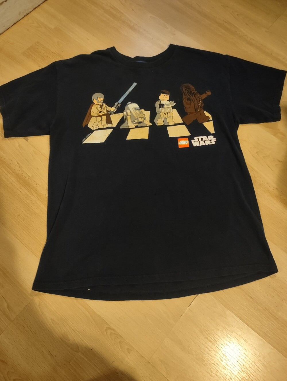 WORN LEGO Star Wars The Beatles Crosswalk Black Graphic Tee Cotton Sz Large